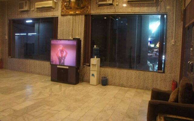 Al Hinawi Hotel