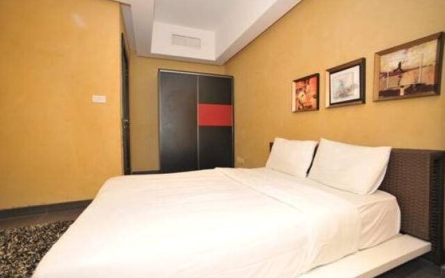 Terrace Furnished Apartments Fintas 2