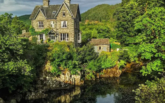 Tyn Y Fron Country House