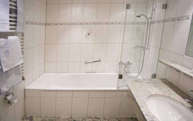 BRUNELLA Hotel & Restaurant Vandans - Montafon