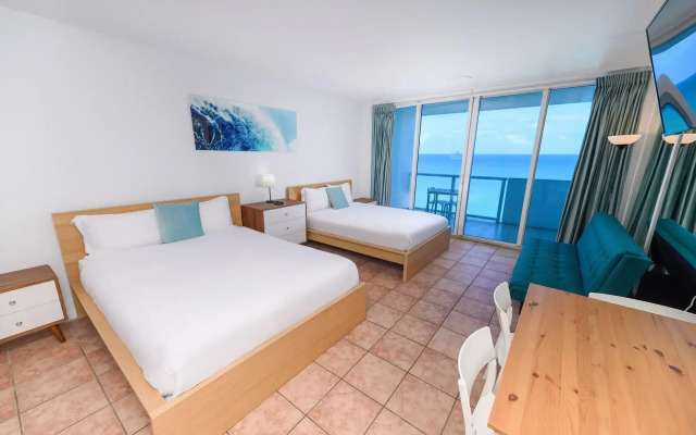 SeaStays Apartments