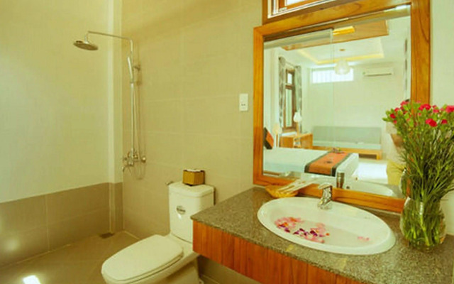 Riverside Plum Garden Homestay