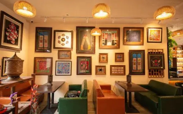 26Life Nationality Inn