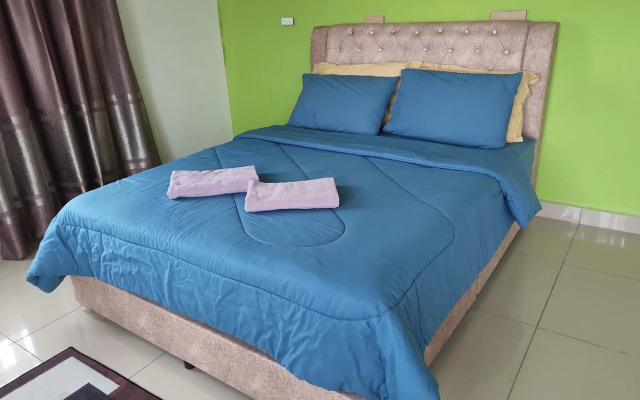 The Viana Apartment IV