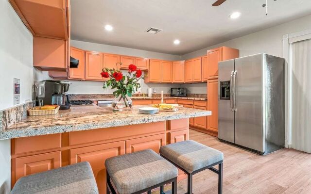 5BR Sleeps 10 Hot Tub Fire Pit Games & Walk to ASU