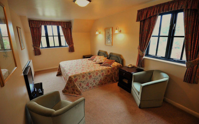 Barton Cross Hotel