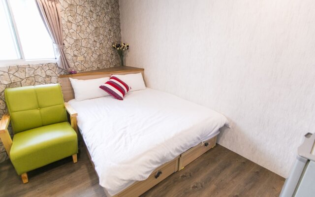 Taichung 213 corner homestay