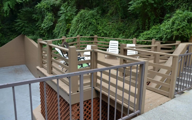 Edgewater Hotel - Gatlinburg