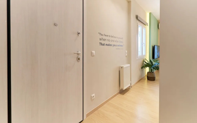 Olympic Spirit Apt in N. Kosmos