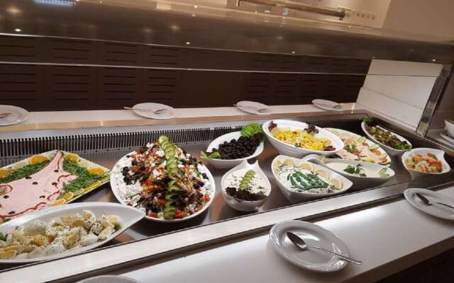 Anthea Hotel Apartments