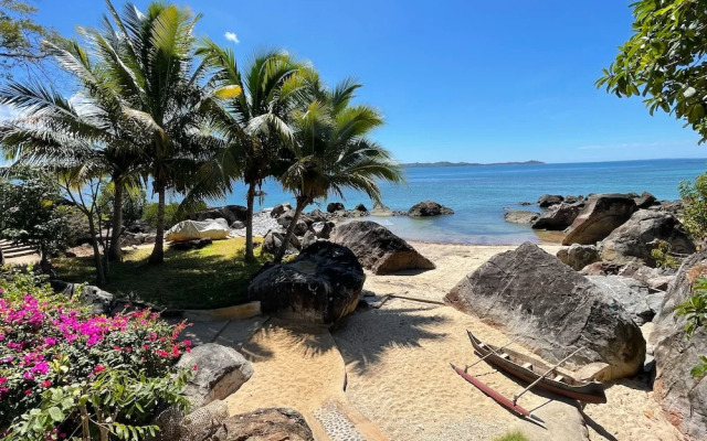 Coconut Lodge