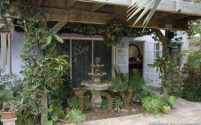 The Cabanas Guesthouse & Spa