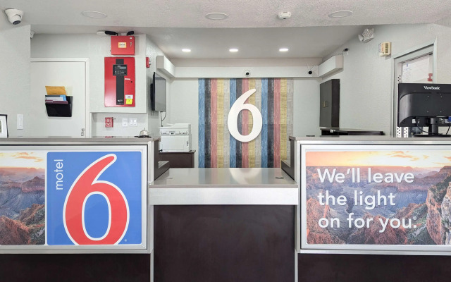 Motel 6 Victoria, TX