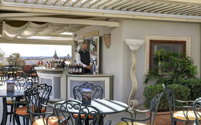 Marcella Royal Hotel - Rooftop Garden