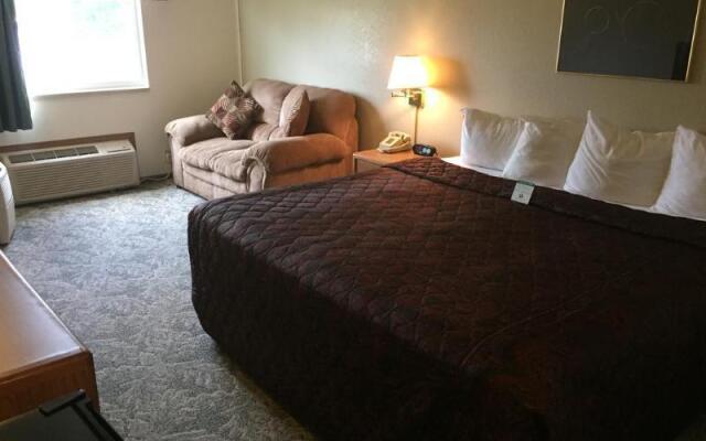 Baymont Inn & Suites ESCANABA