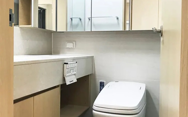 The November Stay in Songdo Honestar