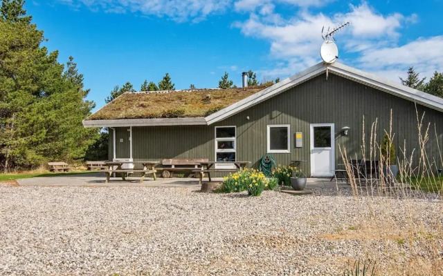 8 Person Holiday Home in Romo