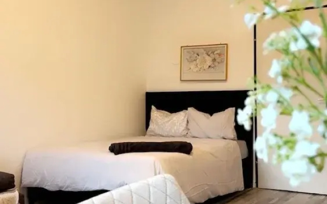 Stylish 1BR Long Stay Close to AKH