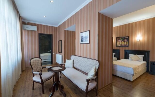 Royal Vera Boutique Hotel