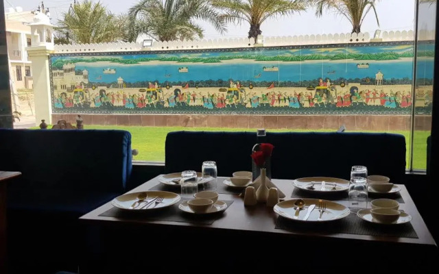 Hotel Grand Lotus Inn