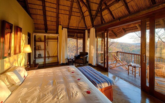 Tshwene Lodge