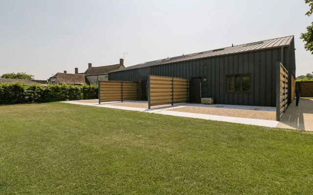 Linden Barn