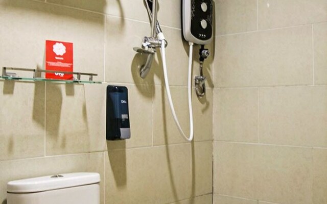 OYO 158 My Signature Hotel