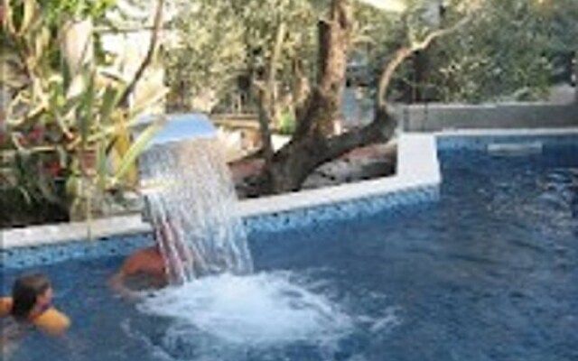 Levantin Inn 12 Room N12
