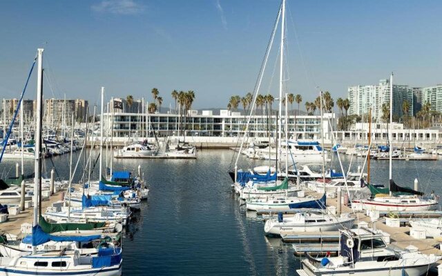 Marina del Rey Hotel