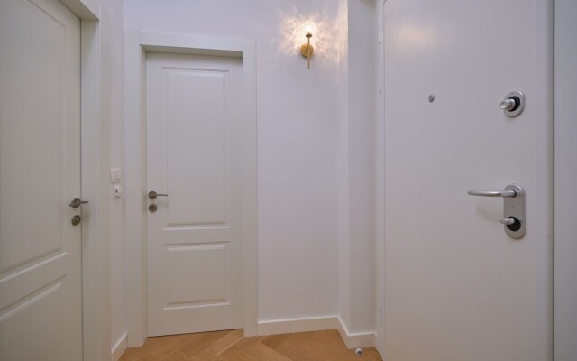 Salve Luxury Apartment by Litto