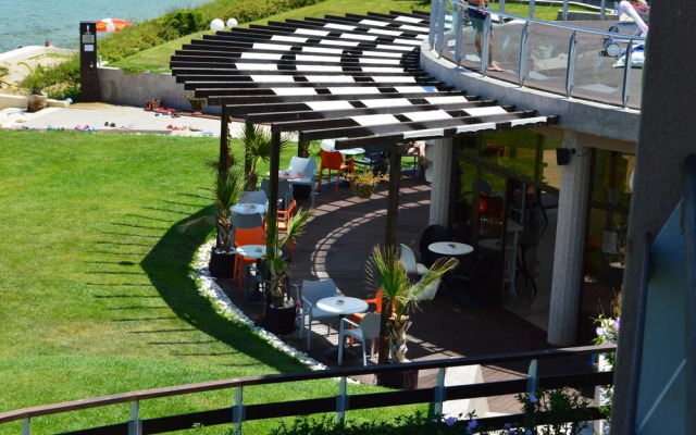 GITEA Sand Lilies Apartments