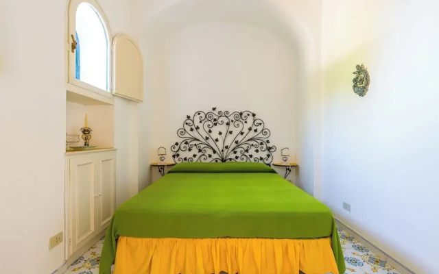Capri Turquoise by Napoliapartments