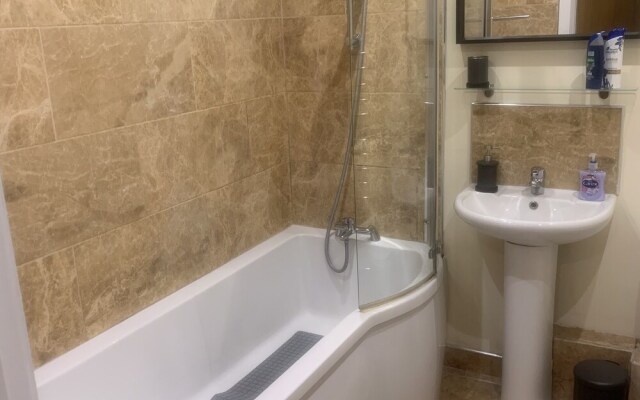 Remarkable 1-bed Apartment in Southampton