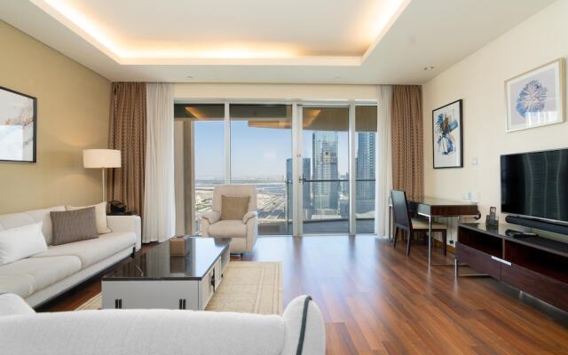 SuperHost - Glamorous Apt with Terrace Overlooking Skyline I Address Dubai Mall