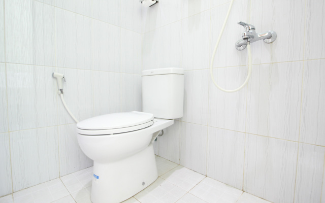 RedDoorz Plus near Taman Sari