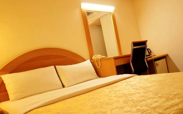 Oriental Hotel