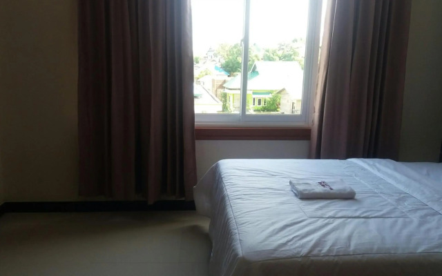 Galaxy Inn Hotel Baubau