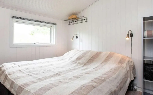 6 Person Holiday Home in Blavand
