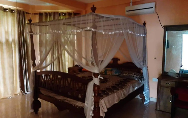 The Golden Residence