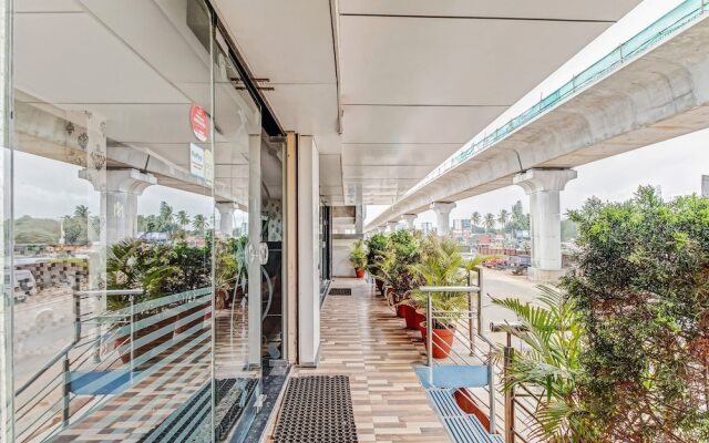 OYO 1435 Hotel Millennium Plaza