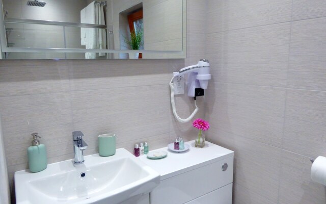 Handywater Cottage B&B
