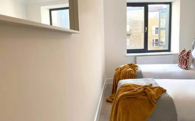 Modern Stylish 2 bedroom 2 Bath Apts.