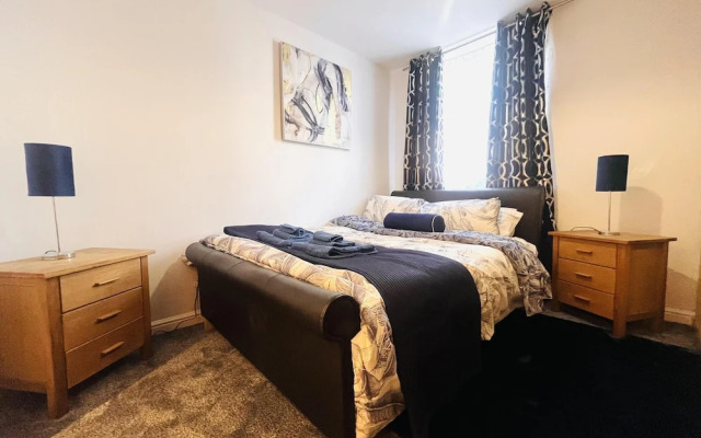 Beautiful 2 - Bed Apartment in Aylesbury