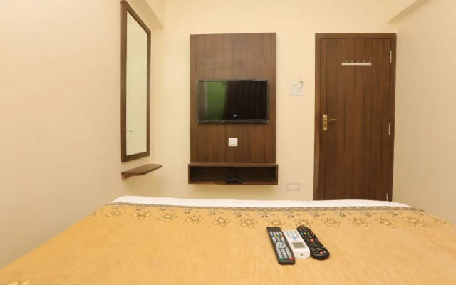 Hotel Sarah Inn by OYO Rooms