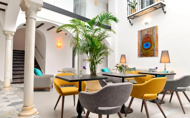 Legado Alcázar Hotel