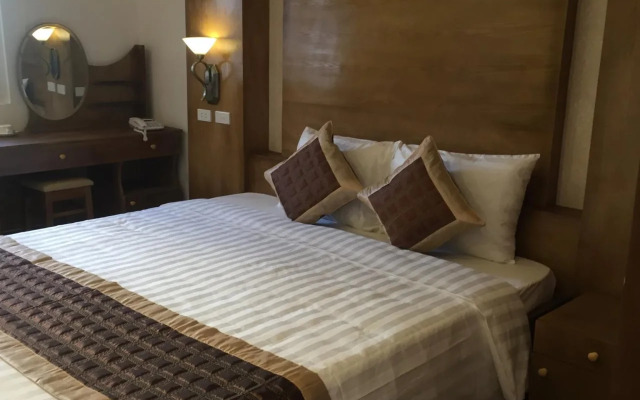V Central Hotel