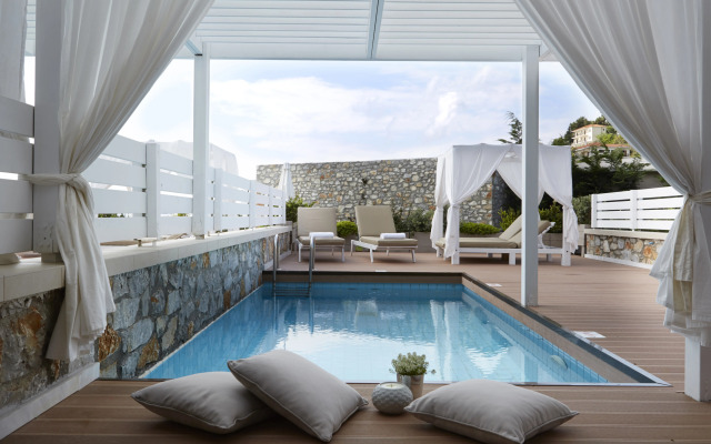 Kassandra Bay Resort, Suites & Spa