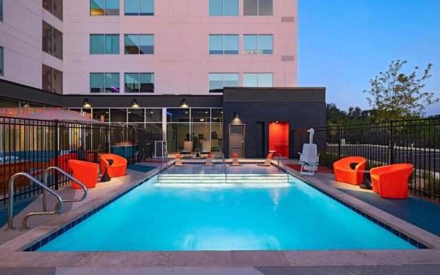 Aloft San Antonio UTSA Area