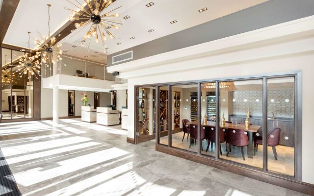 DoubleTree by Hilton Edinburgh - Queensferry Crossing