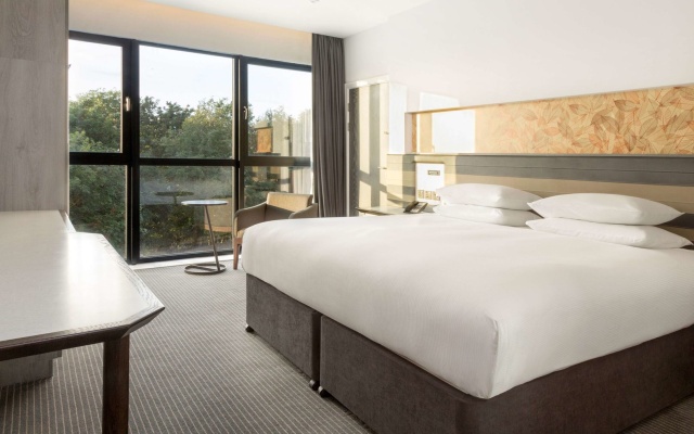 DoubleTree by Hilton Edinburgh - Queensferry Crossing